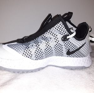 Nike PG 4 Size 6.5 Men's Basketball Sneaker